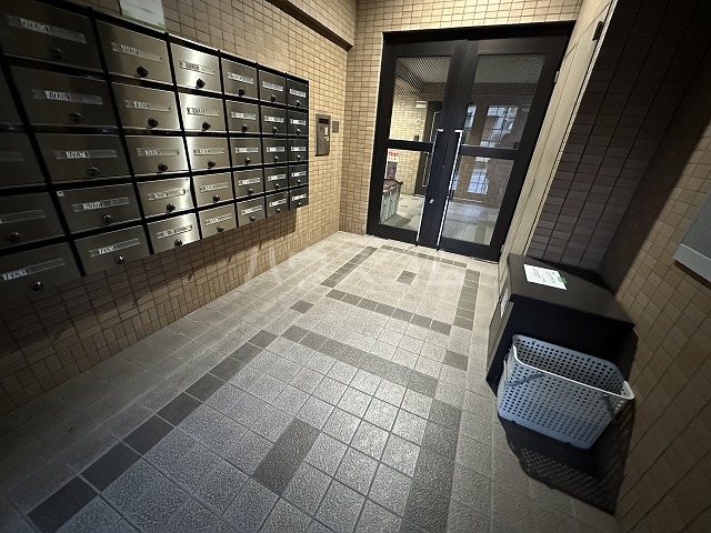 20/28 エントランス