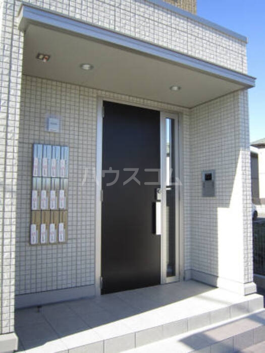 18/29 エントランス