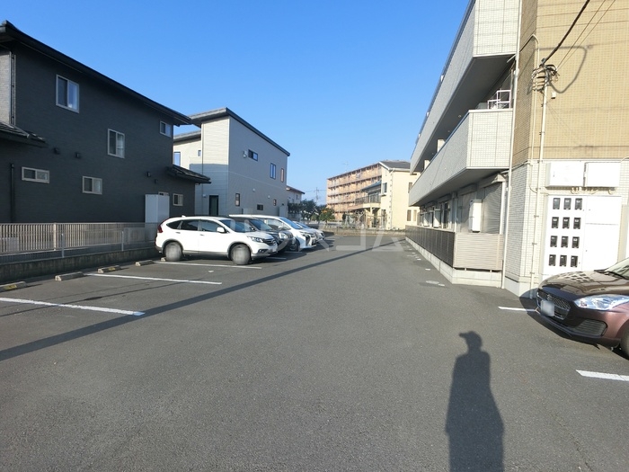 21/29 駐車場