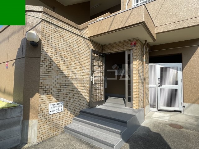 19/21 エントランス