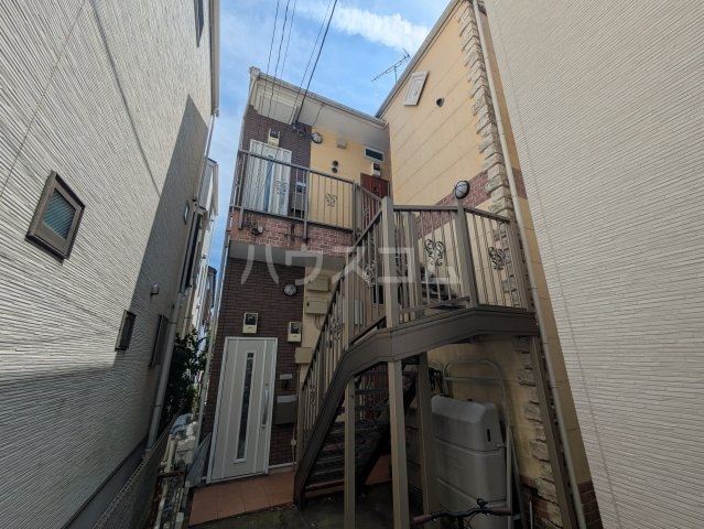 ルシェリア川崎の外観