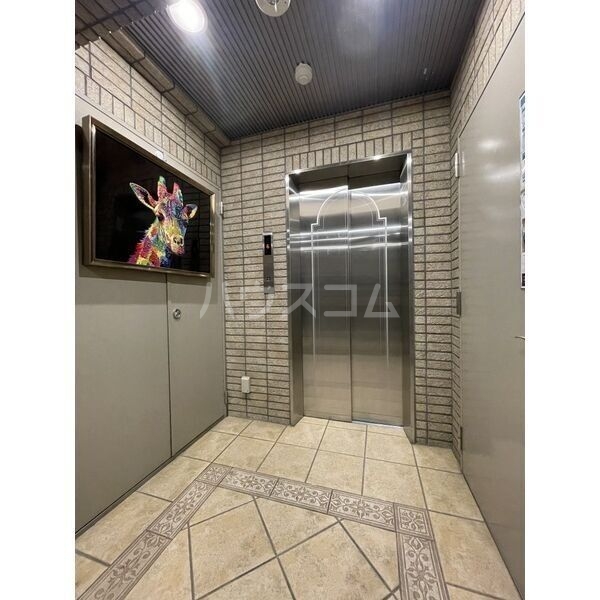 14/17 エントランス