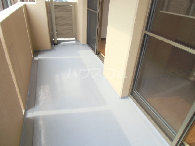 13/21 バルコニー