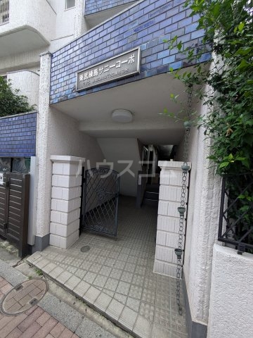 2/5 エントランス