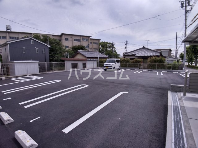 17/28 駐車場