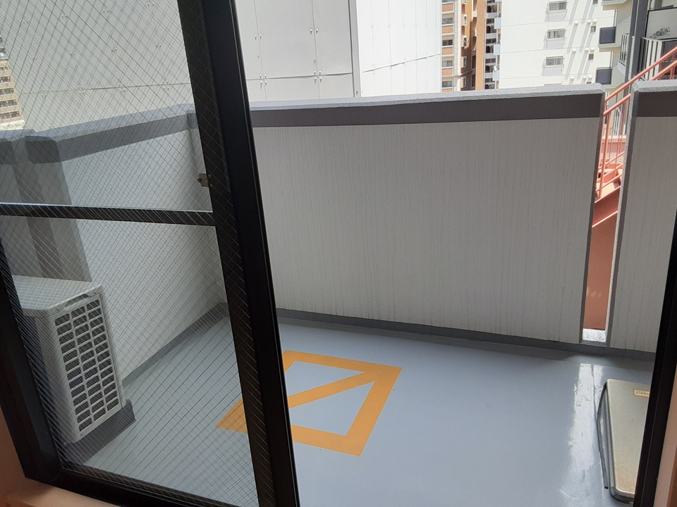 14/28 バルコニー