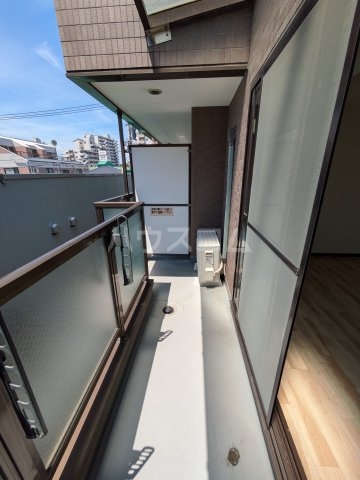 23/30 バルコニー