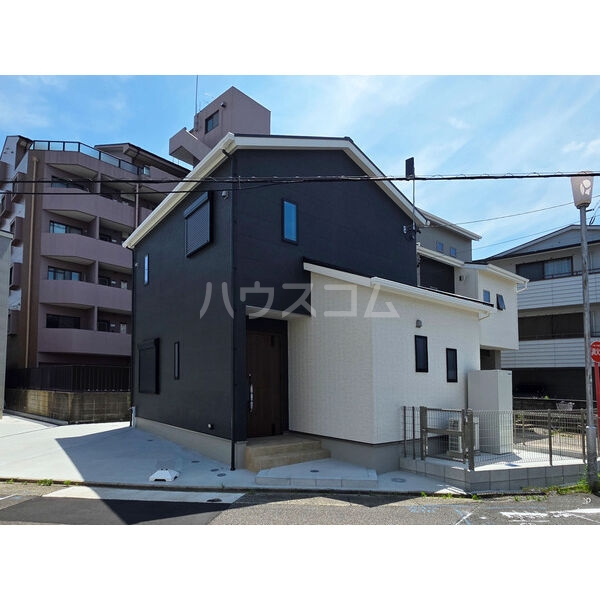城屋敷町貸家の外観
