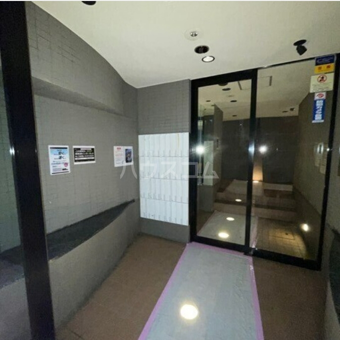 14/22 エントランス