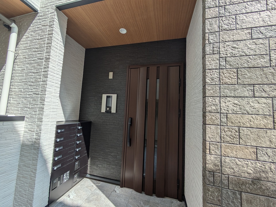 17/28 エントランス