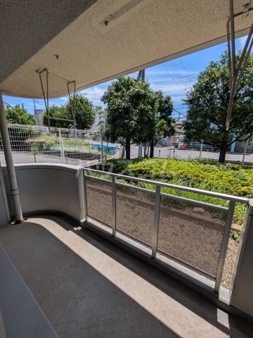 16/27 バルコニー