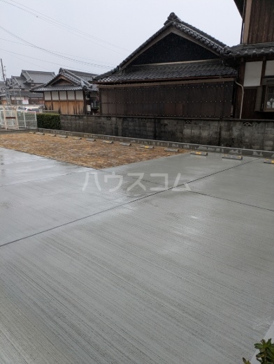 14/23 駐車場
