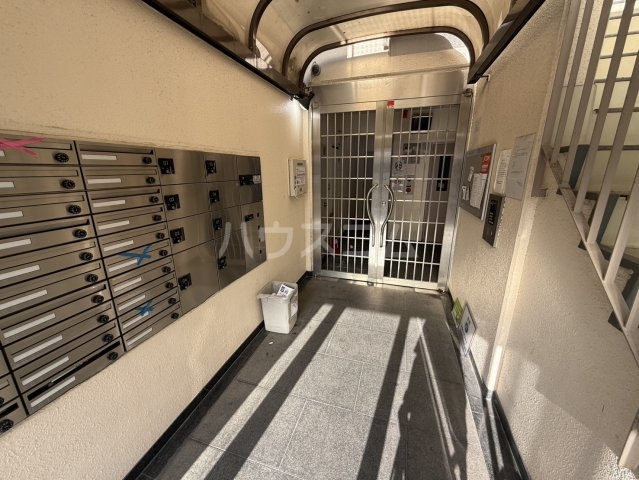 2/8 エントランス