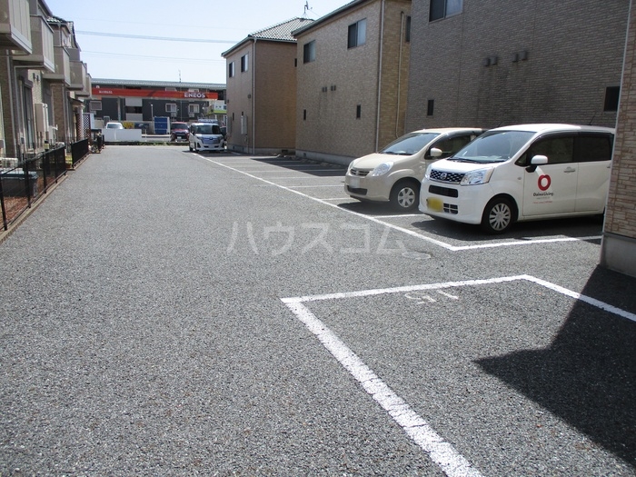 16/19 駐車場