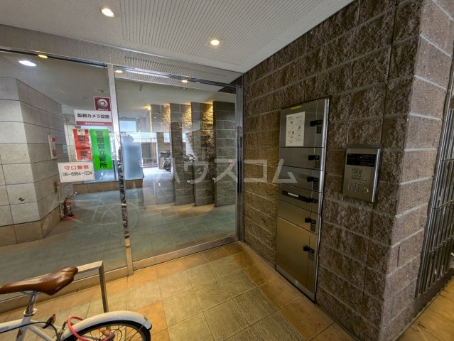 16/22 エントランス