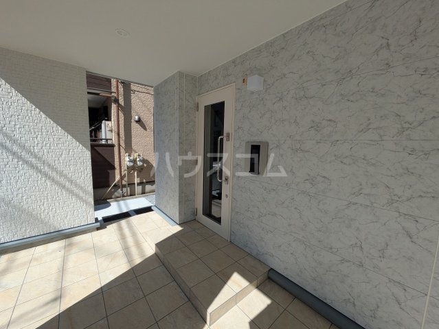 29/30 エントランス