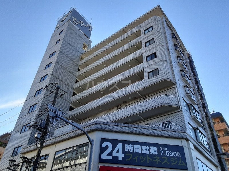 クイーンパレス浅伊の外観