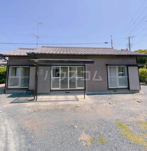弥?ヶ丘団地鈴?様貸家北東棟の外観