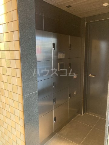 23/26 エントランス