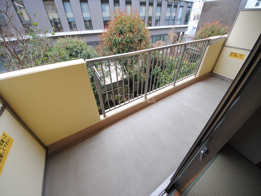 25/30 バルコニー