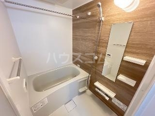 13/23 浴室