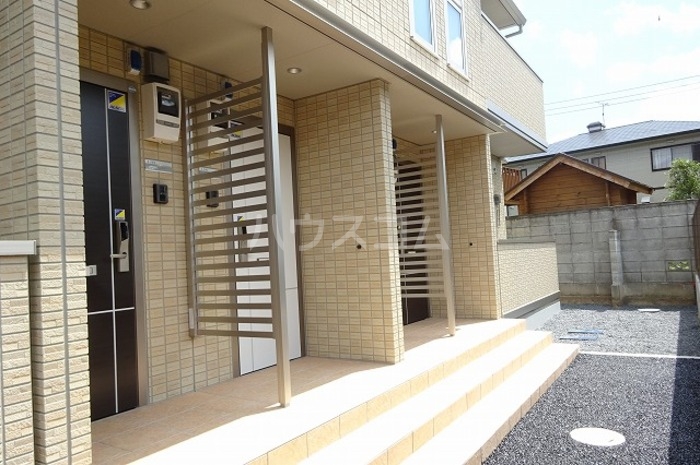 2/5 エントランス