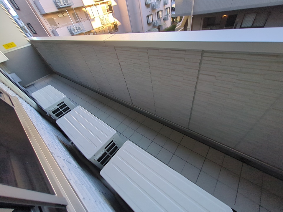 20/30 バルコニー