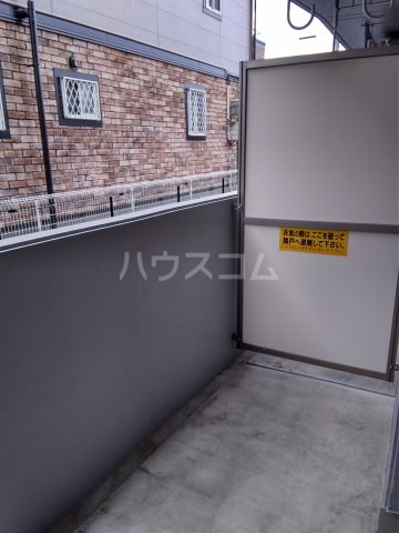 17/27 バルコニー