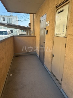 17/27 エントランス