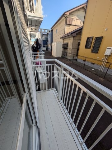 13/18 バルコニー