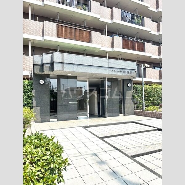 14/14 エントランス