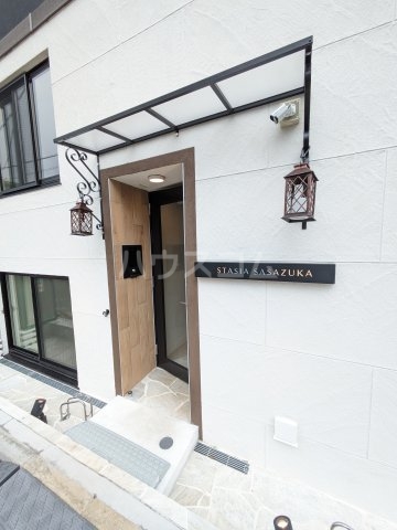 25/29 エントランス