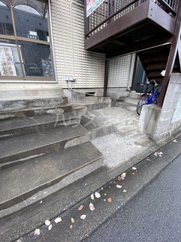 18/20 エントランス