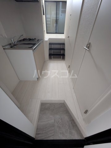 22/25 エントランス