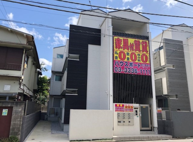 2/5 エントランス