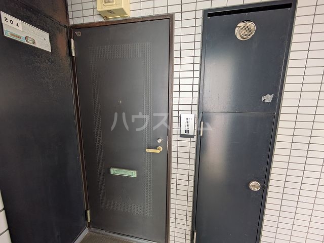 29/30 エントランス