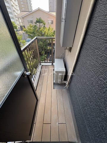 18/26 バルコニー