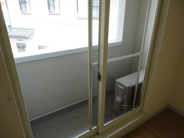 19/28 バルコニー