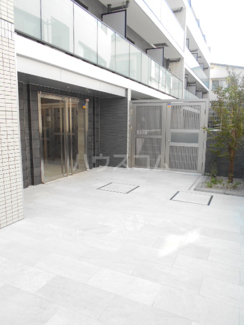 3/6 エントランス