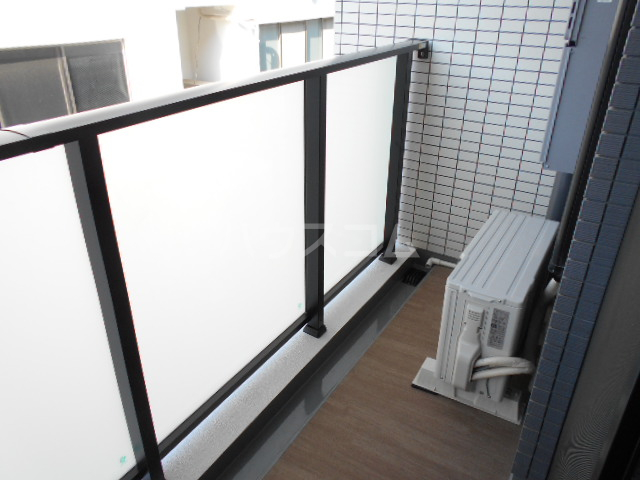19/30 バルコニー