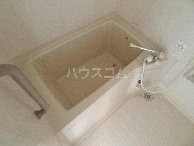 16/30 浴室