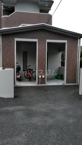 21/24 駐車場