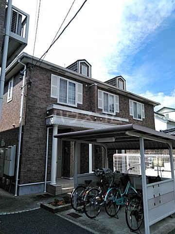 18/29 エントランス