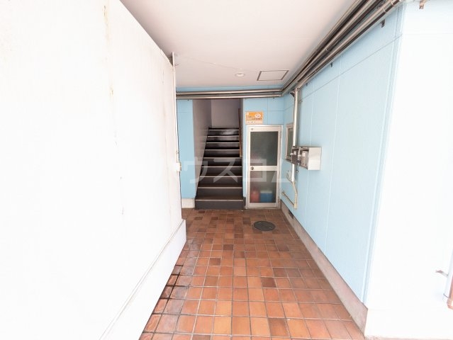 29/30 エントランス