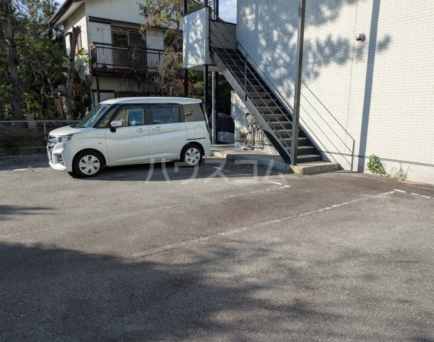 17/18 駐車場