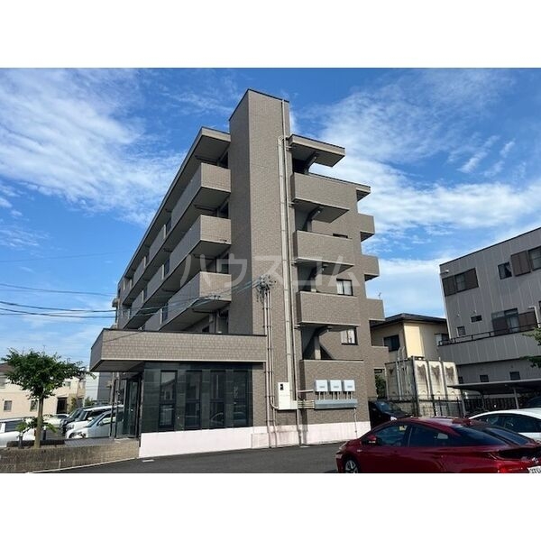 13/21 エントランス