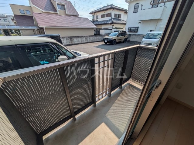 13/19 バルコニー