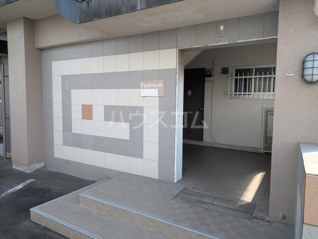 21/26 エントランス