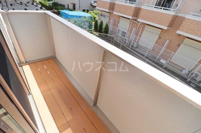 13/18 バルコニー