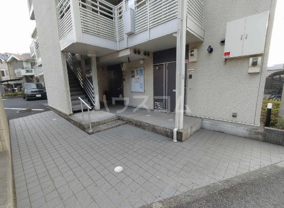 15/25 エントランス